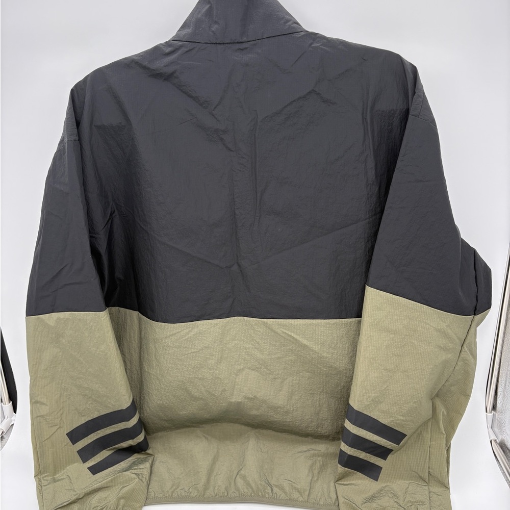 NWT Mens Adidas Size Medium Olive Strata Future Icons Windbreaker Sweatshirt Top - Picture 4 of 7